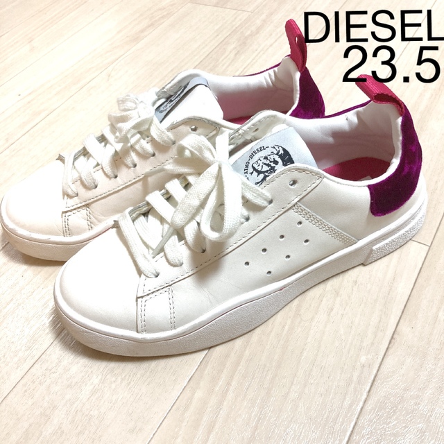 DIESEL(ディーゼル)のDIESEL スニーカー23.5 レディースの靴/シューズ(スニーカー)の商品写真