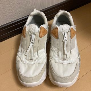 アグ(UGG)のUGGアグ スニーカー　厚底　ホワイト(スニーカー)