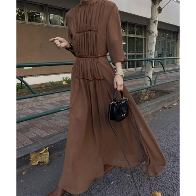 Ameri VINTAGE - 【新品未使用】アメリ CHIFFON GATHER DRESS サイズSの通販 by Sara's shop