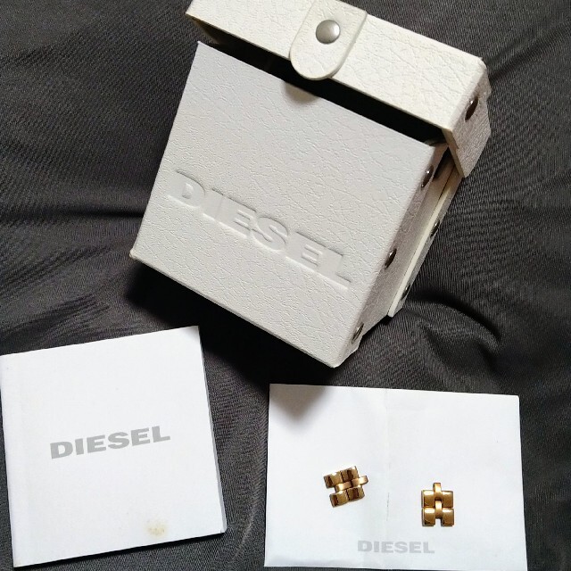 DIESEL(ディーゼル)の【ai様専用】DIESEL レディース 腕時計 BOX付き レディースのファッション小物(腕時計)の商品写真