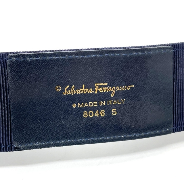 Salvatore Ferragamo(サルヴァトーレフェラガモ)のサルヴァトーレフェラガモ 8046 ヴァラ リボン ウエストマーク ベルト レディースのファッション小物(ベルト)の商品写真