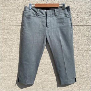 スピックアンドスパン(Spick & Span)のSPICK AND SPAN クロップドパンツ　麻　リネン　グレー　36(クロップドパンツ)