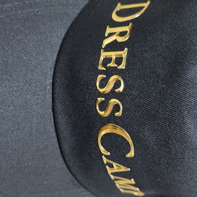 DRESSCAMP(ドレスキャンプ)の新作入荷 新品 DRESS CAMP ドレスキャンプ キャップ ゴールド ロゴ メンズの帽子(キャップ)の商品写真