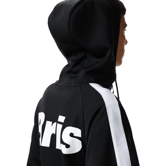 15350円激安 直営 店 在庫即納 【23ss】FCRB TRAINING TRACK HOODIE 黒