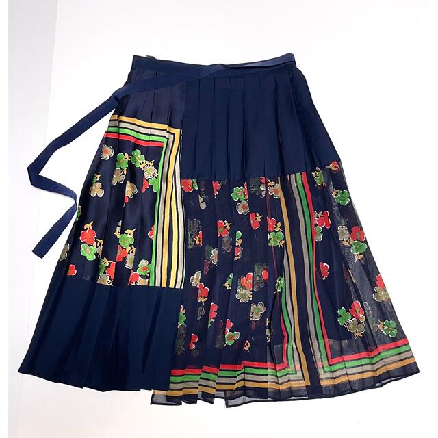 sacai - 極美品 サカイ 小花柄プリーツスカート 巻きスカートの sacai - 極美品 サカイ 小花柄プリーツスカート 巻きスカートの