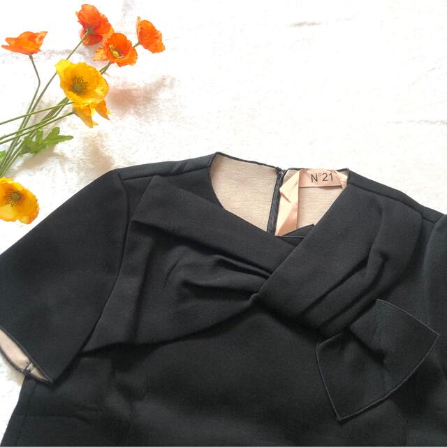 白 フリル付 美品 N°21 ヌメロ きれいめ トップス | tatihome.com