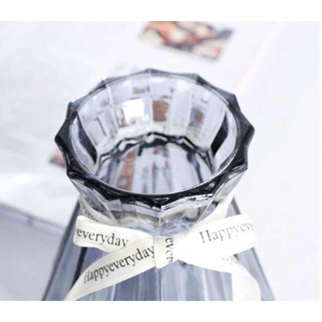 花瓶　おしゃれ　ガラス　ミニ　シンプル　小さい　人気　フラワーベース　透明　一輪 インテリア/住まい/日用品のインテリア小物(花瓶)の商品写真