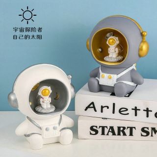 ”宇宙飛行士“小さな貯金箱ランプ2セット(その他)