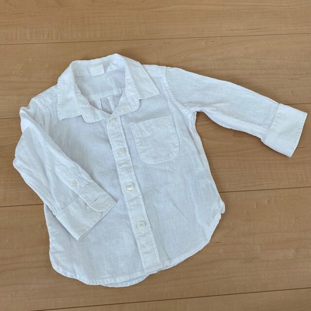 babyGAP(ベビーギャップ)のbabyGAP 白シャツ 80 キッズ/ベビー/マタニティのベビー服(~85cm)(シャツ/カットソー)の商品写真