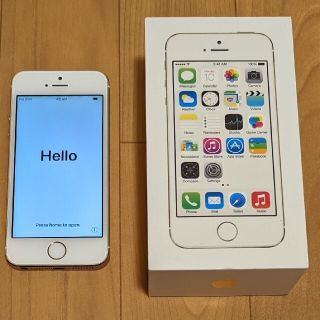 アイフォーン(iPhone)のdocomo iPhone5S Gold 16GB(スマートフォン本体)