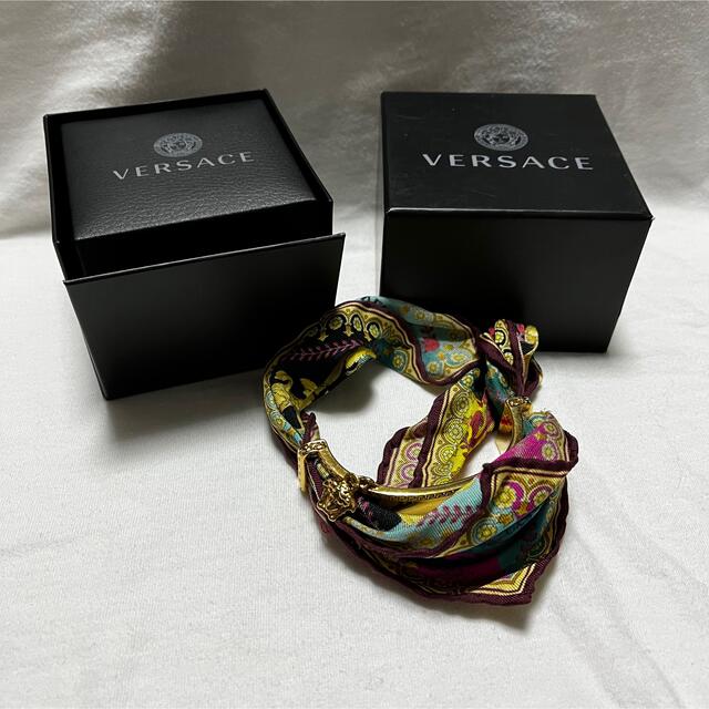 versace ヴェルサーチ スカーフ ゴールドブレスレット バングル