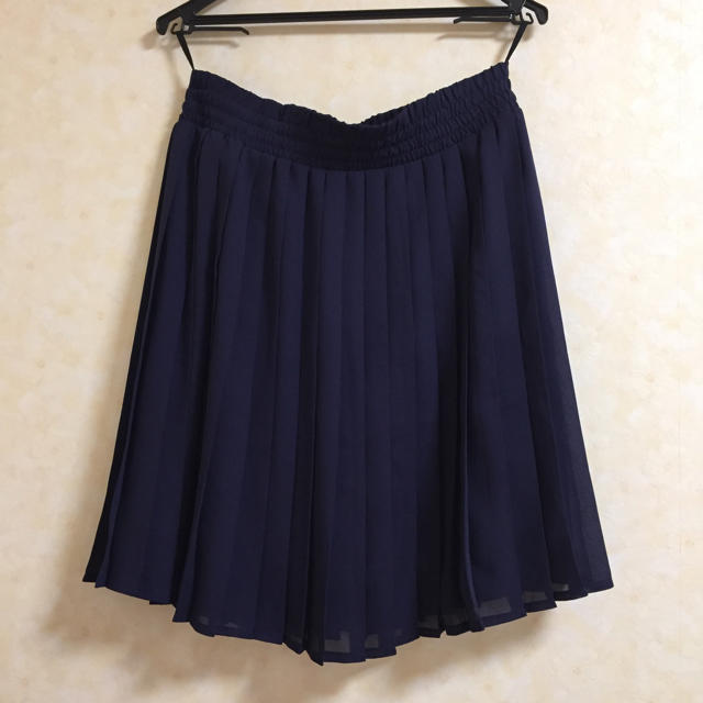 紺のプリーツスカート レディースのスカート(ひざ丈スカート)の商品写真