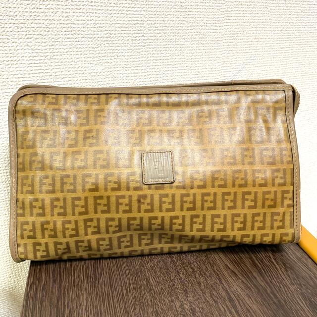 FENDI  ロゴ　セカンドバッグ　クラッチバッグ