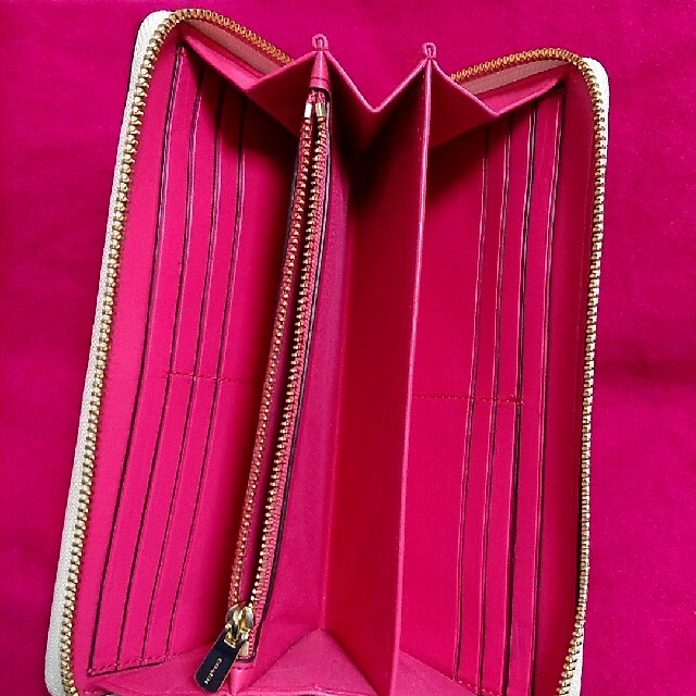 COACH(コーチ)のCOACH 財布 花柄 ホワイト アイボリー チョーク フラワー 白 ピンク 赤 レディースのファッション小物(財布)の商品写真