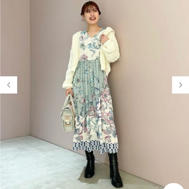 ぷーちゃい様専用💐グレースコンチネンタルペイズリープリントワンピース36