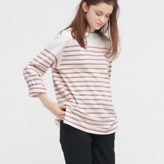 ユニクロ(UNIQLO)のユニクロ ボーダーオーバーサイズT(長袖)ピンク Ｌサイズ(Tシャツ(長袖/七分))