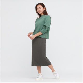 ユニクロ(UNIQLO)のストレッチダブルフェイスナロースカート(丈短め75~79㎝) XS グレー(ロングスカート)