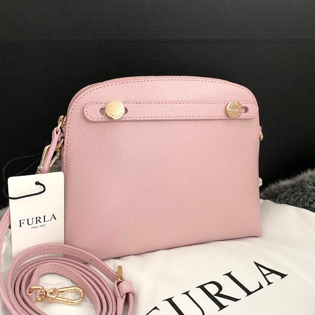 Furla - 新品☆FURLA パイパー ライトピンク カメリア レザー ...