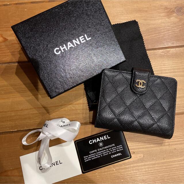 CHANEL - シャネル二つ折り財布の通販 by 5人ママ｜シャネルならラクマ