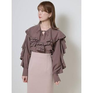 SNIDEL 初日限定価格snidel ラッフルボリュームブラウスの