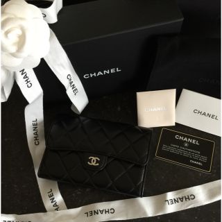 シャネル(CHANEL)のシャネルのコンパクトで素敵なお財布(財布)