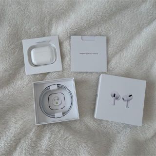 アップル(Apple)のairpods pro apple 正規品(ヘッドフォン/イヤフォン)