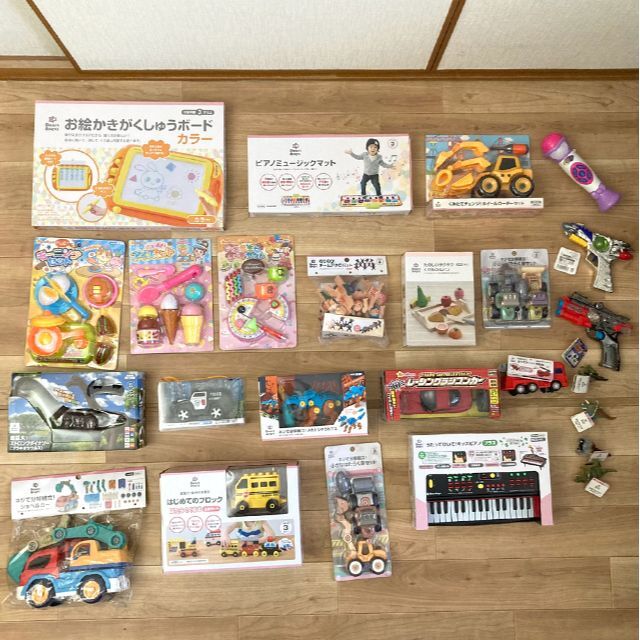 西松屋(ニシマツヤ)の西松屋の幼児おもちゃ20点男女用（3歳以上） キッズ/ベビー/マタニティのおもちゃ(その他)の商品写真