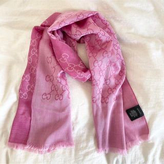 GUCCI ピンク大判ストールGG柄1659043G646
