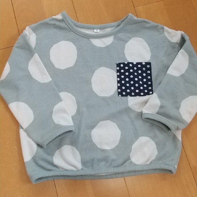 100サイズ 水玉 長袖トップス キッズ/ベビー/マタニティのキッズ服男の子用(90cm~)(Tシャツ/カットソー)の商品写真