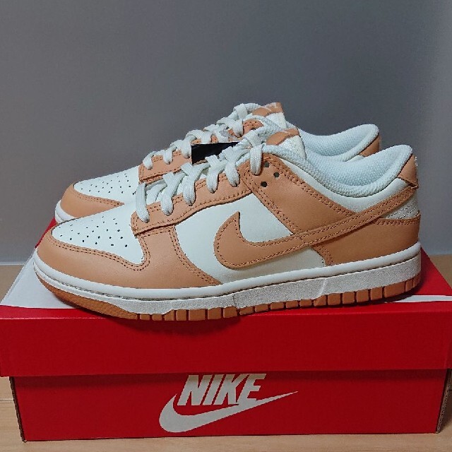 wmns dunk low harvest moon 23.5