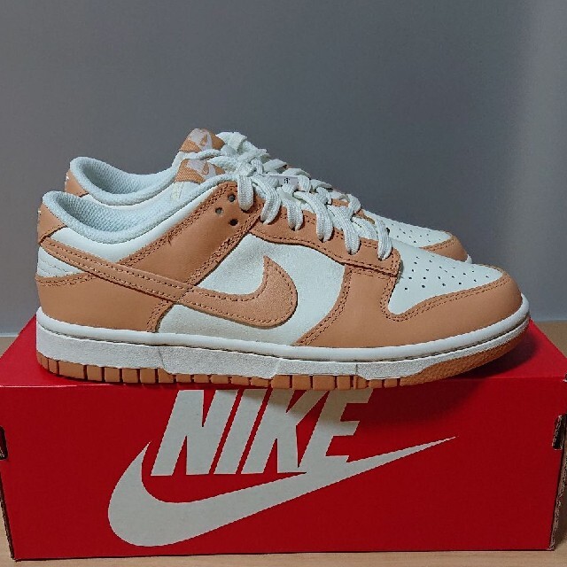 wmns dunk low harvest moon 23.5