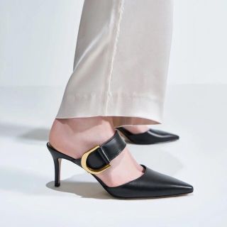 チャールズアンドキース(Charles and Keith)のchai様専用です(ミュール)