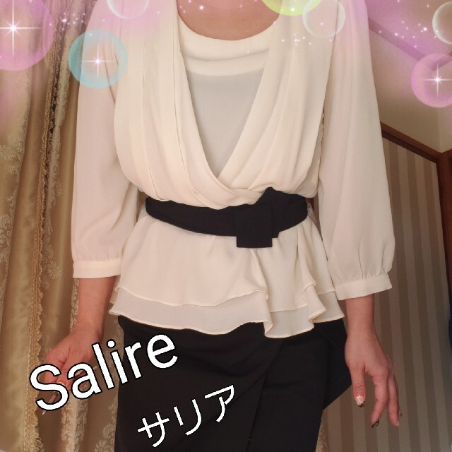 salire(サリア)のSalireサリア、ブラウス、ベルト付き レディースのトップス(シャツ/ブラウス(半袖/袖なし))の商品写真