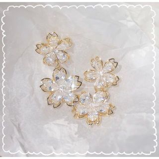 【10/末迄】ピアス 花 CZダイヤ ジルコニア シルバー ジュエリー 結婚式(ピアス)