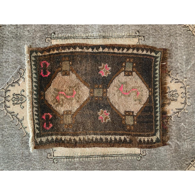 48/66 “SS" Turkish ViNTAGE RUG