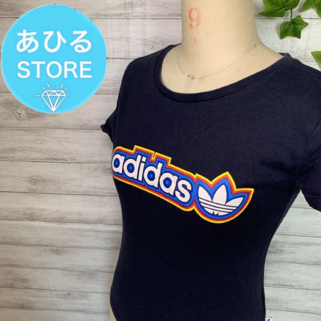 adidas(アディダス)のadidas ショートスリーブ  ロゴ Tシャツ ボートネック 紺色系 子供 レディースのトップス(Tシャツ(半袖/袖なし))の商品写真