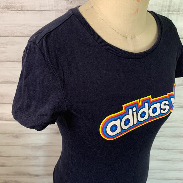 adidas(アディダス)のadidas ショートスリーブ  ロゴ Tシャツ ボートネック 紺色系 子供 レディースのトップス(Tシャツ(半袖/袖なし))の商品写真