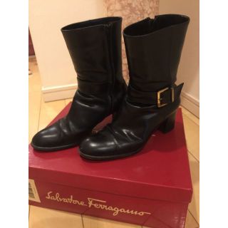 サルヴァトーレフェラガモ(Salvatore Ferragamo)の売り尽くし☆彡 フェラガモ ショートブーツ 美品(ブーツ)