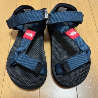 ザノースフェイス(THE NORTH FACE)のノースフェイスキッズ　サンダル　ネイビー　18㎝(サンダル)