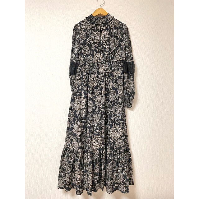 Her lip to(ハーリップトゥ)の【完売品】Winter Floral Long-sleeve Dress レディースのワンピース(ロングワンピース/マキシワンピース)の商品写真