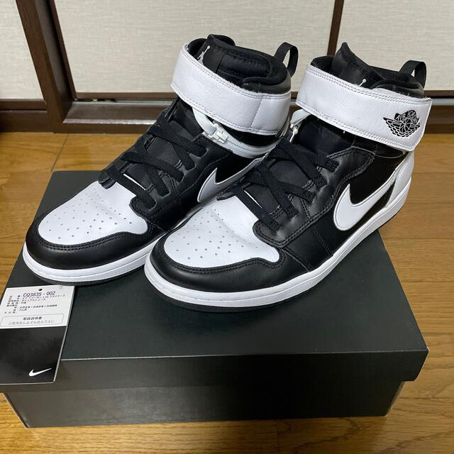 NIKE(ナイキ)のAIR JORDAN1 HI FLYEASE.  WHITE メンズの靴/シューズ(スニーカー)の商品写真