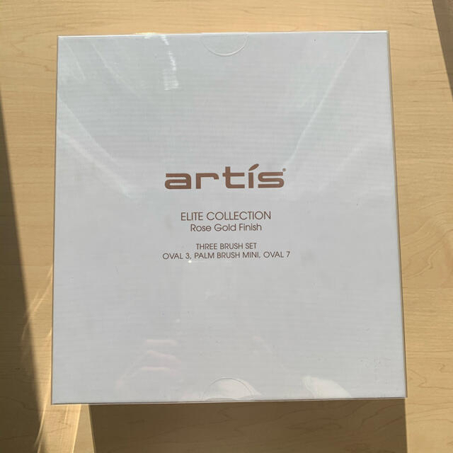 Cosme Kitchen(コスメキッチン)のakkin様専用【新品】アーティス artis メイクブラシ　3点セット コスメ/美容のメイク道具/ケアグッズ(ブラシ・チップ)の商品写真