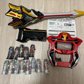 バンダイ(BANDAI)のウルトラマンジード　ジードライザー＆キングソードセット(キャラクターグッズ)