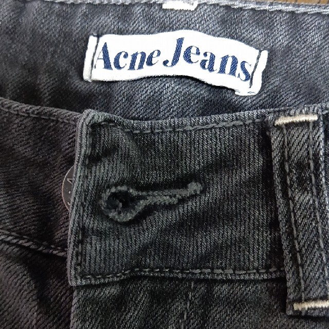 ACNE(アクネ)のアクネジーンズ  ブラックデニム レディースのパンツ(スキニーパンツ)の商品写真