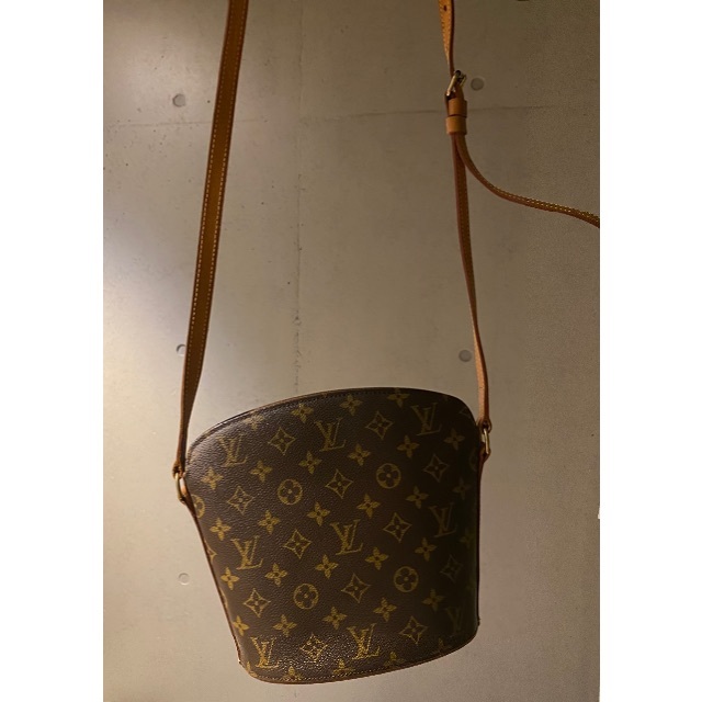 LOUIS VUITTON - LOUIS VUITTONルイヴィトン　ドルーオショルダーバック