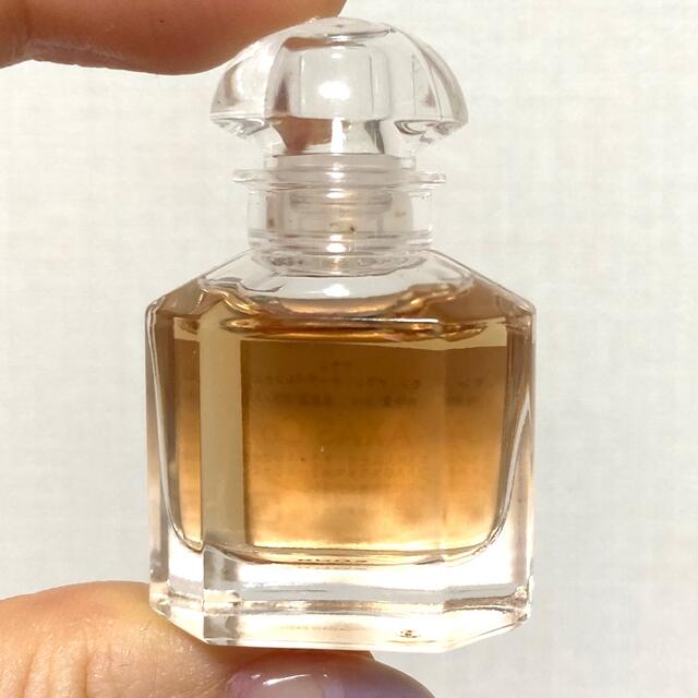 GUERLAIN(ゲラン)の【新品未使用】GUERLAIN モンゲラン   オーデパルファン　5ml コスメ/美容の香水(香水(女性用))の商品写真