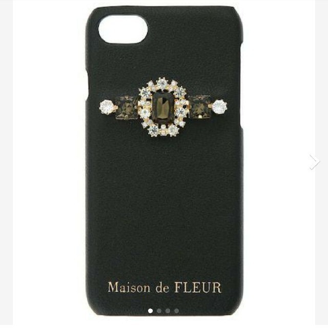 Maison de FLEUR - メゾンドフルール ビジュー合皮 iPhone7/8/SEケースの通販 by ayane's shop｜ メゾンドフルールならラクマ
