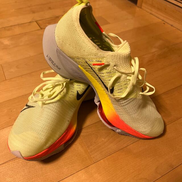 NIKE テンポネクスト％27.5