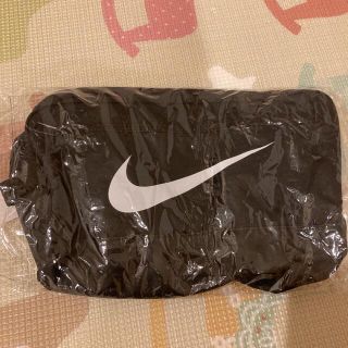 ナイキ(NIKE)の【新品未使用】ナイキ ブラジリア シュー ズバック シューズケース(シューズバッグ)