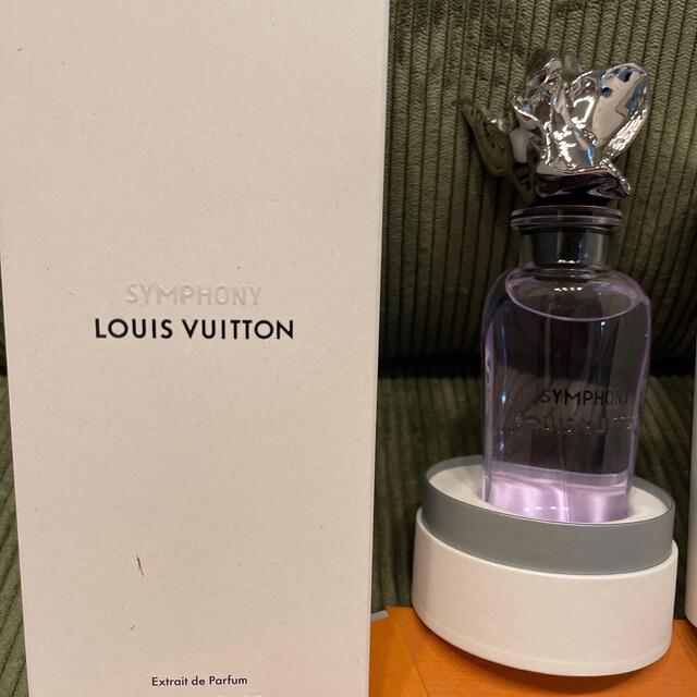 LOUIS VUITTON(ルイヴィトン)のLOUIS VUITTON SYMPHONY /ルイヴィトン　香水　シンフォニー コスメ/美容の香水(ユニセックス)の商品写真